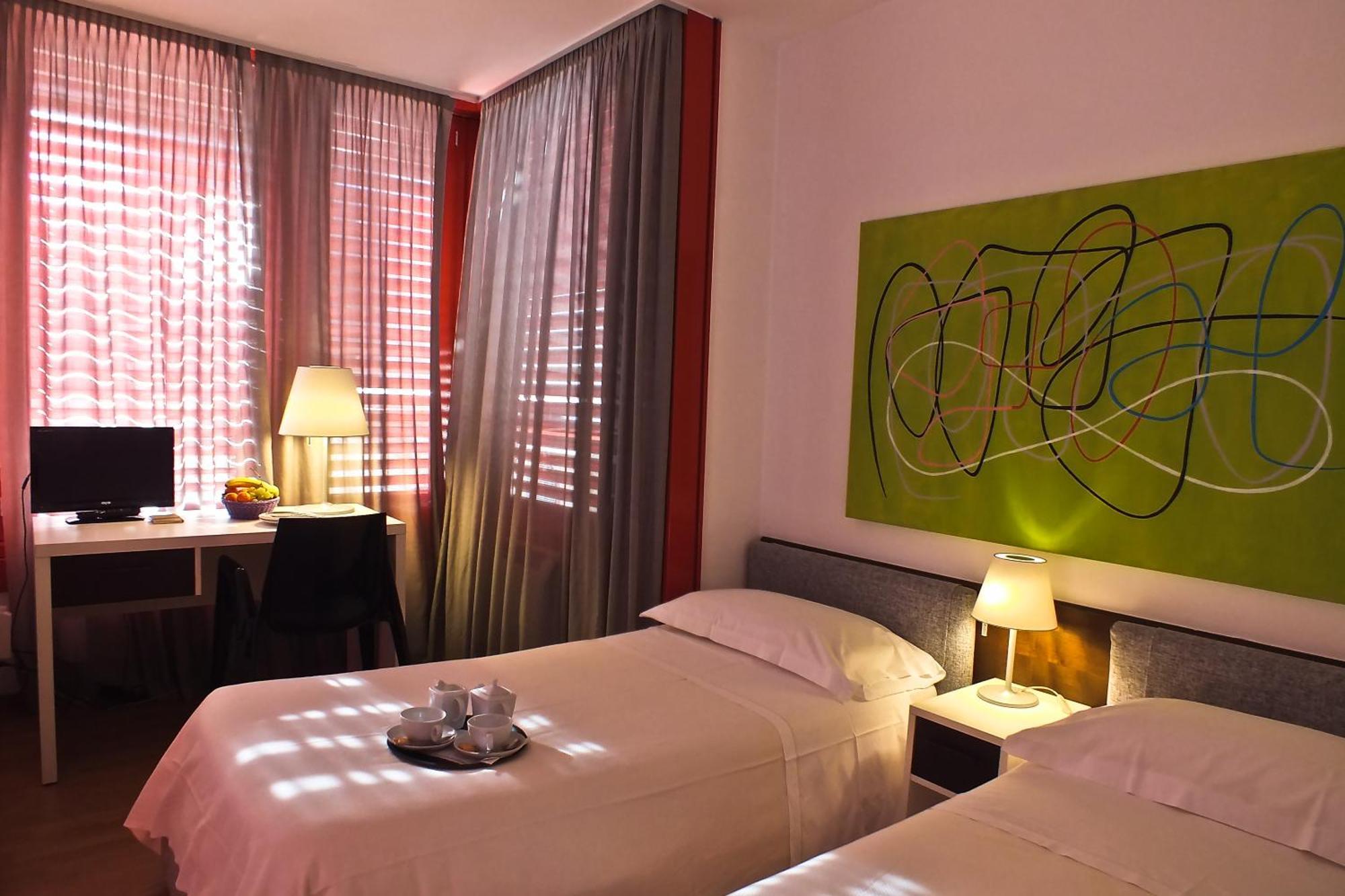 Hotel Garni Centro Chiasso Bagian luar foto