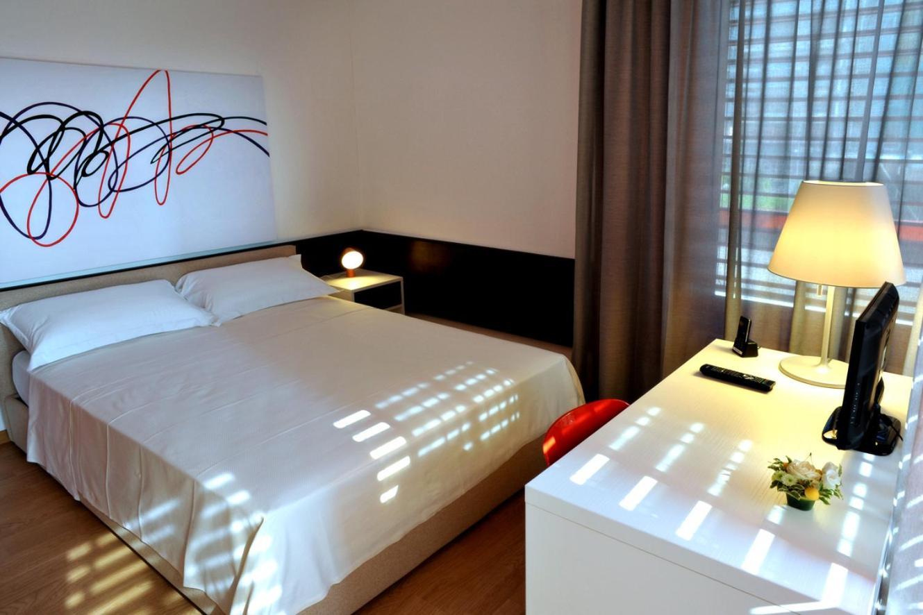 Hotel Garni Centro Chiasso Ruang foto